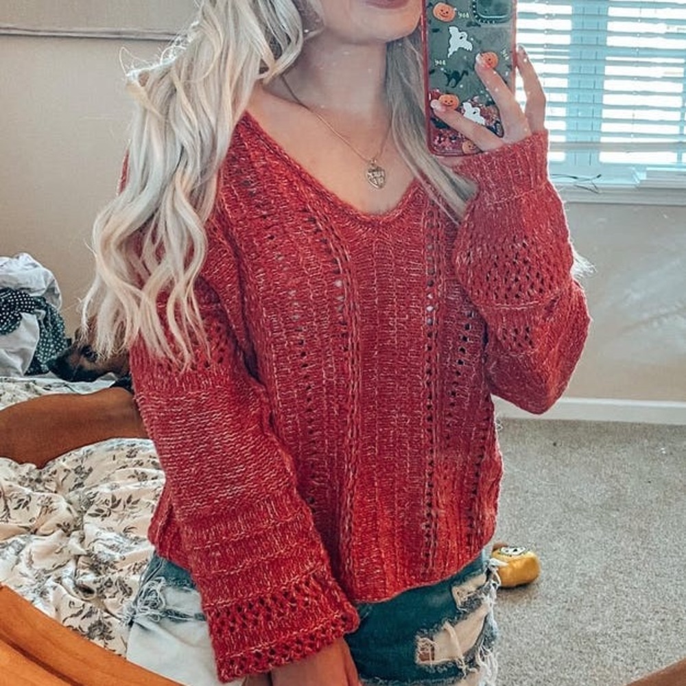 Abercrombie and Fitch Pink Knitted Sweater